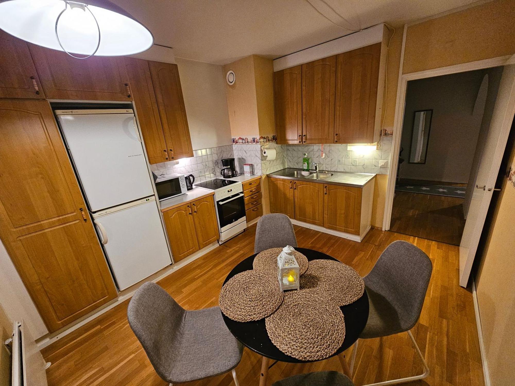 Cozy Korkalovaara Top Floor Apartment ロヴァニエミ エクステリア 写真